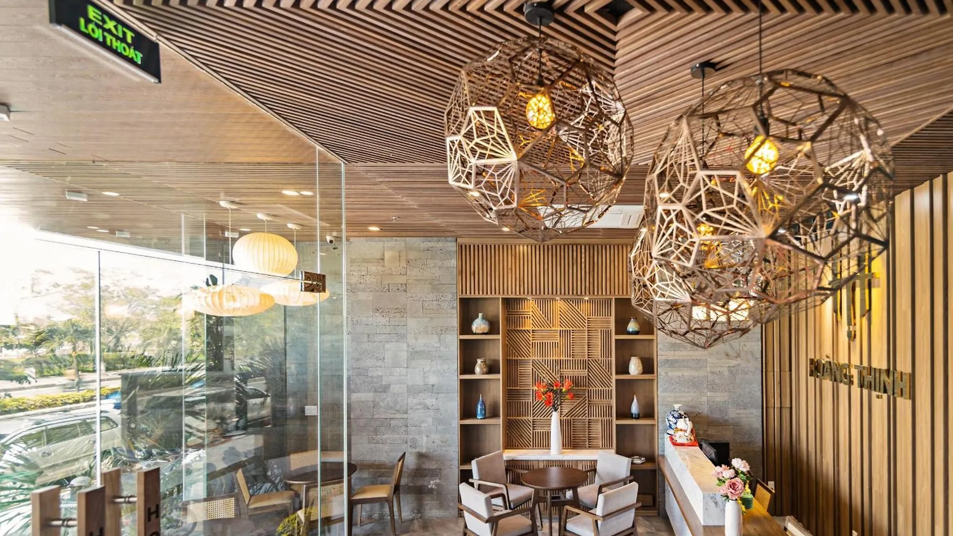 Hoang Thinh Hotel & Apartment Danang
