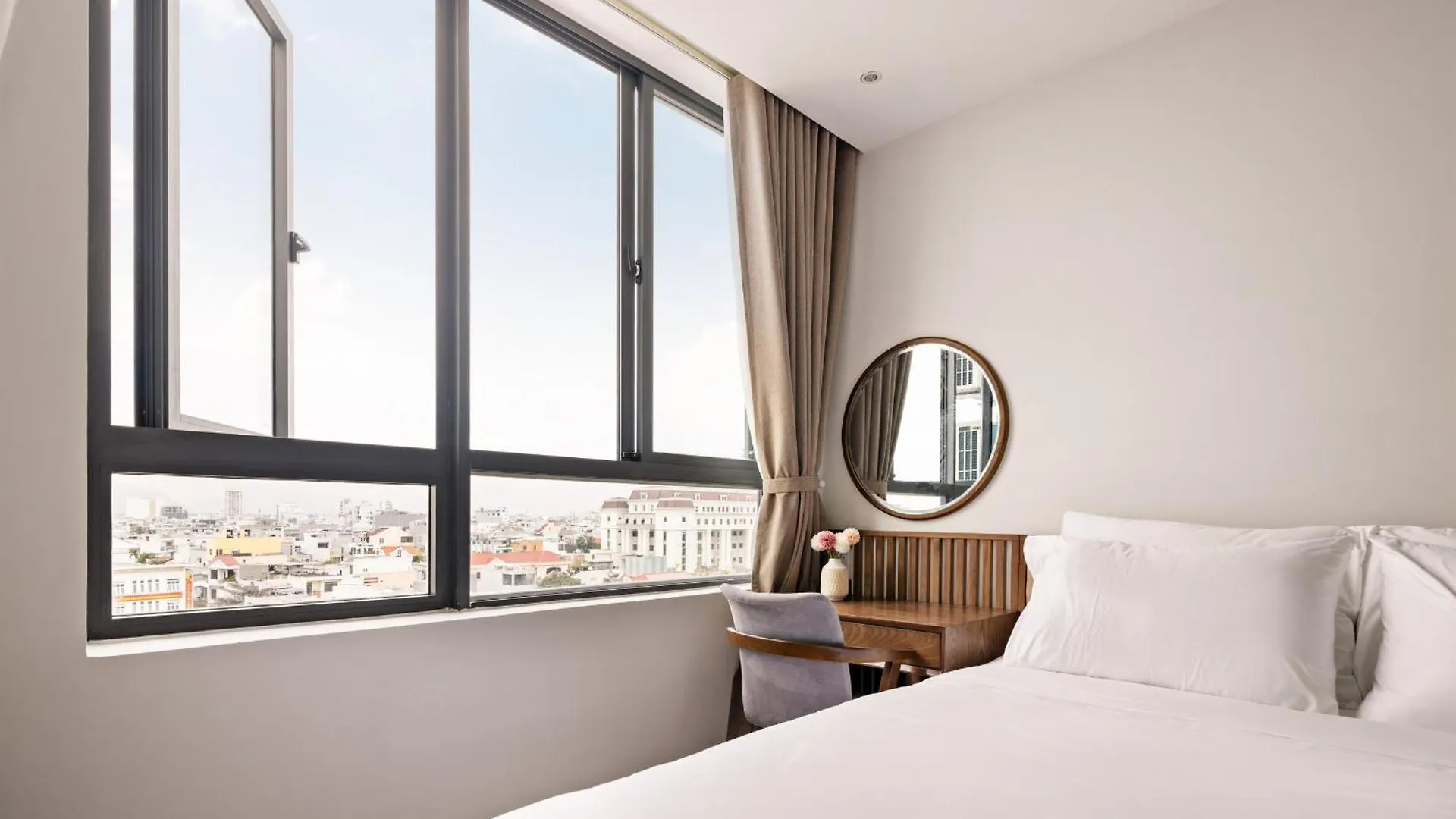 Hoang Thinh Hotel & Apartment Danang