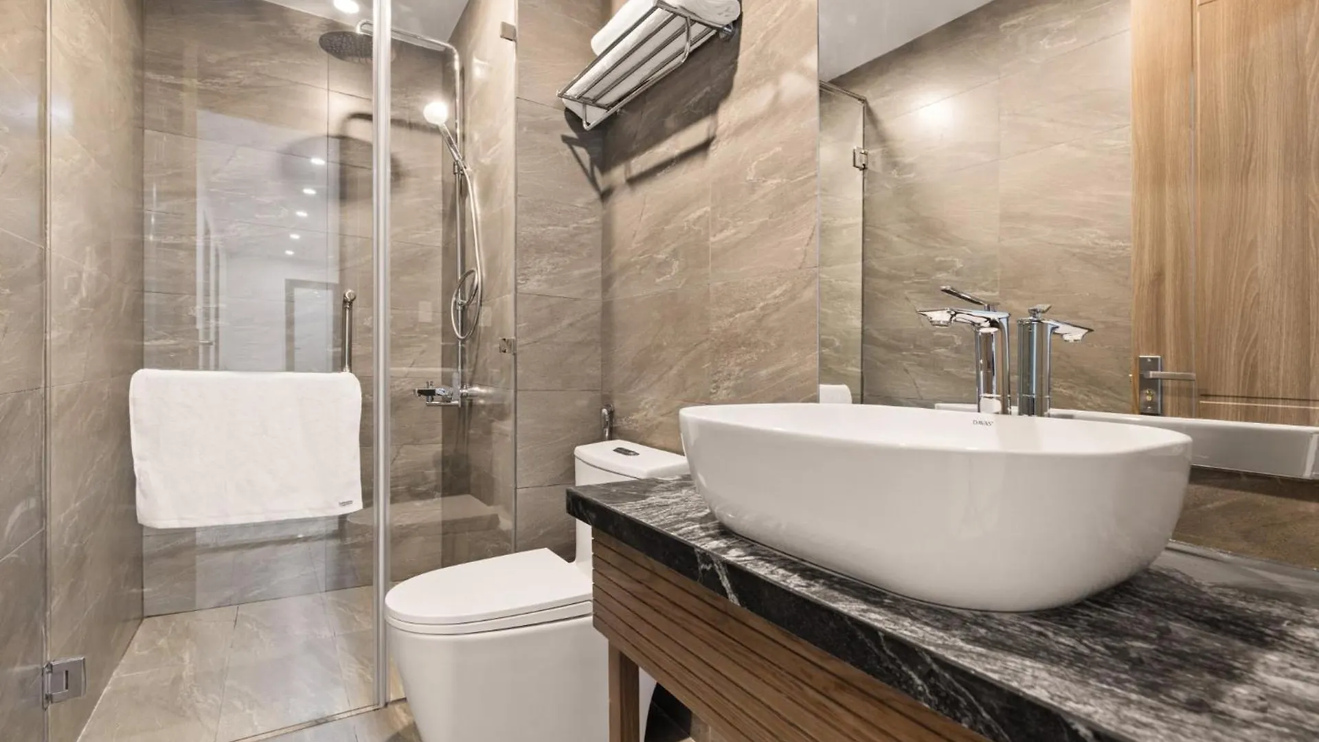 Hoang Thinh Hotel & Apartment Danang