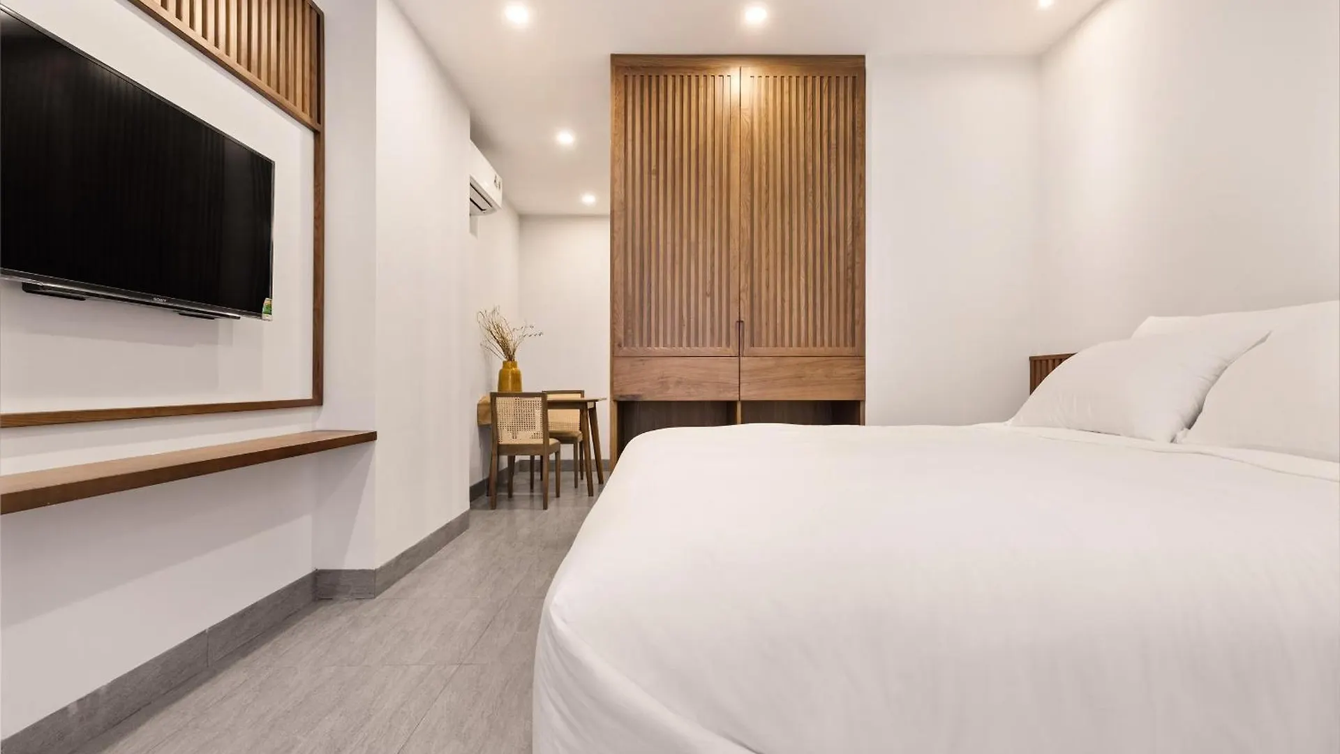 Hoang Thinh Hotel & Apartment Danang