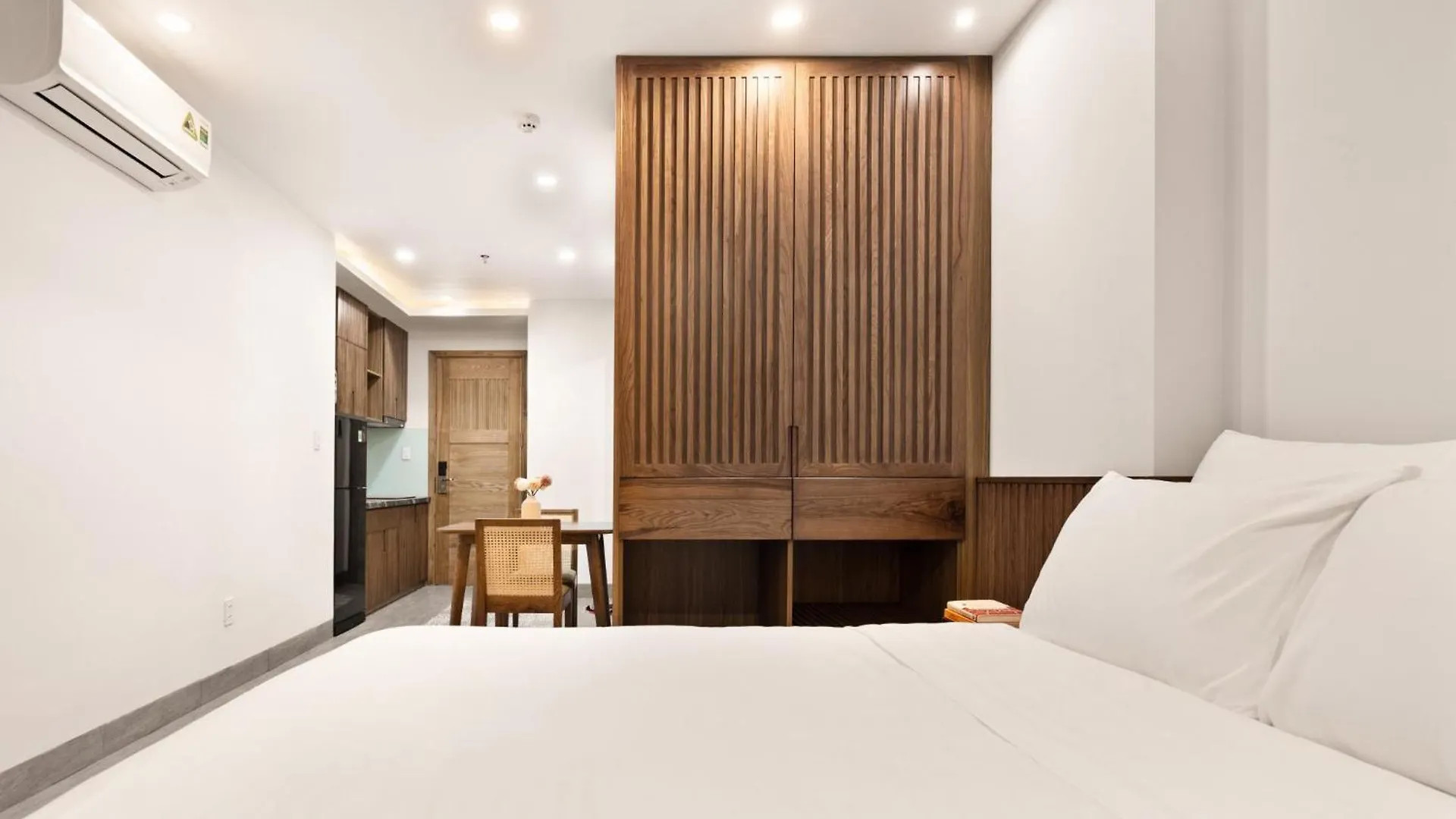Hoang Thinh Hotel & Apartment Danang